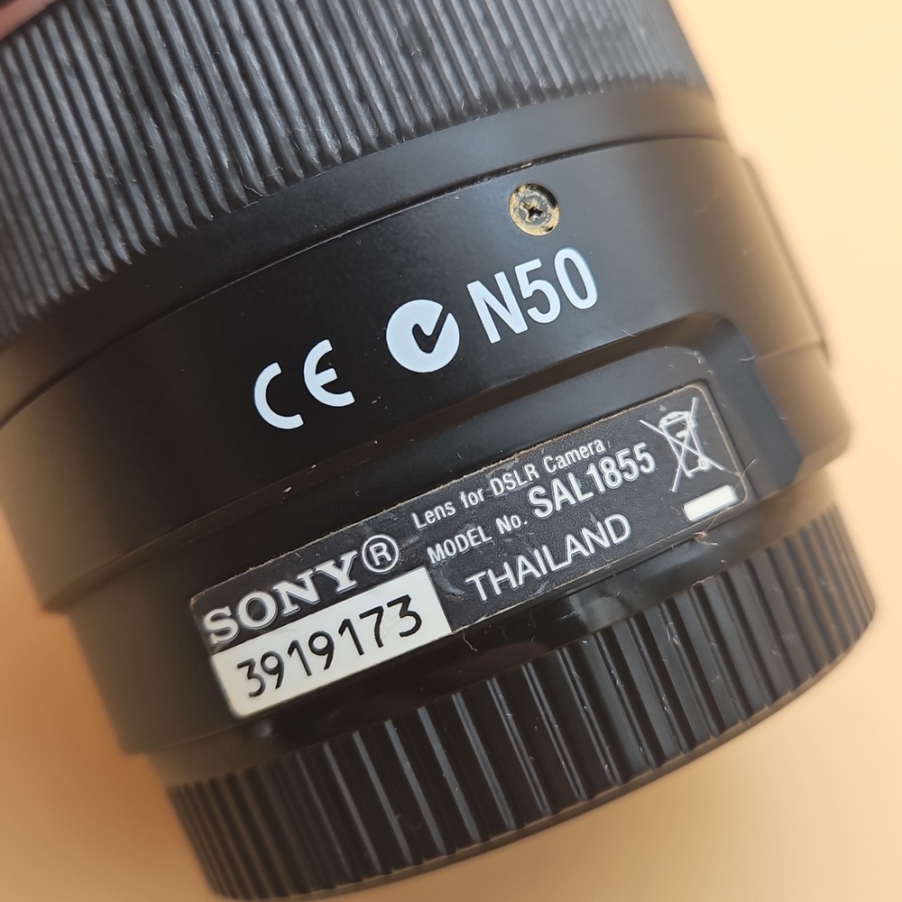 Sony DT 18-55mm F/3.5-5.6 SAM Standard Zoom Lens SAL1855 Camera Lens - Picture 2 of 8